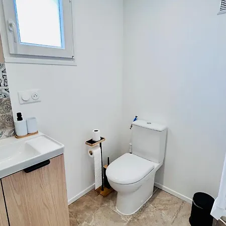 La Dolce Avec Piscine Apartment *